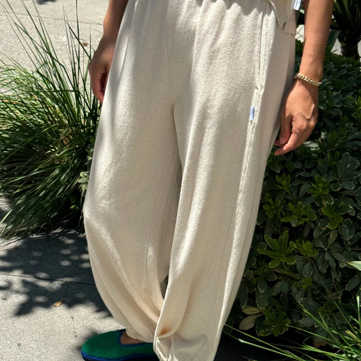 パンツ Back Pocket Ribbon Balloon Cotton Pants (2color) Women's Cotton Balloon Pants in red - sizes Small to Large