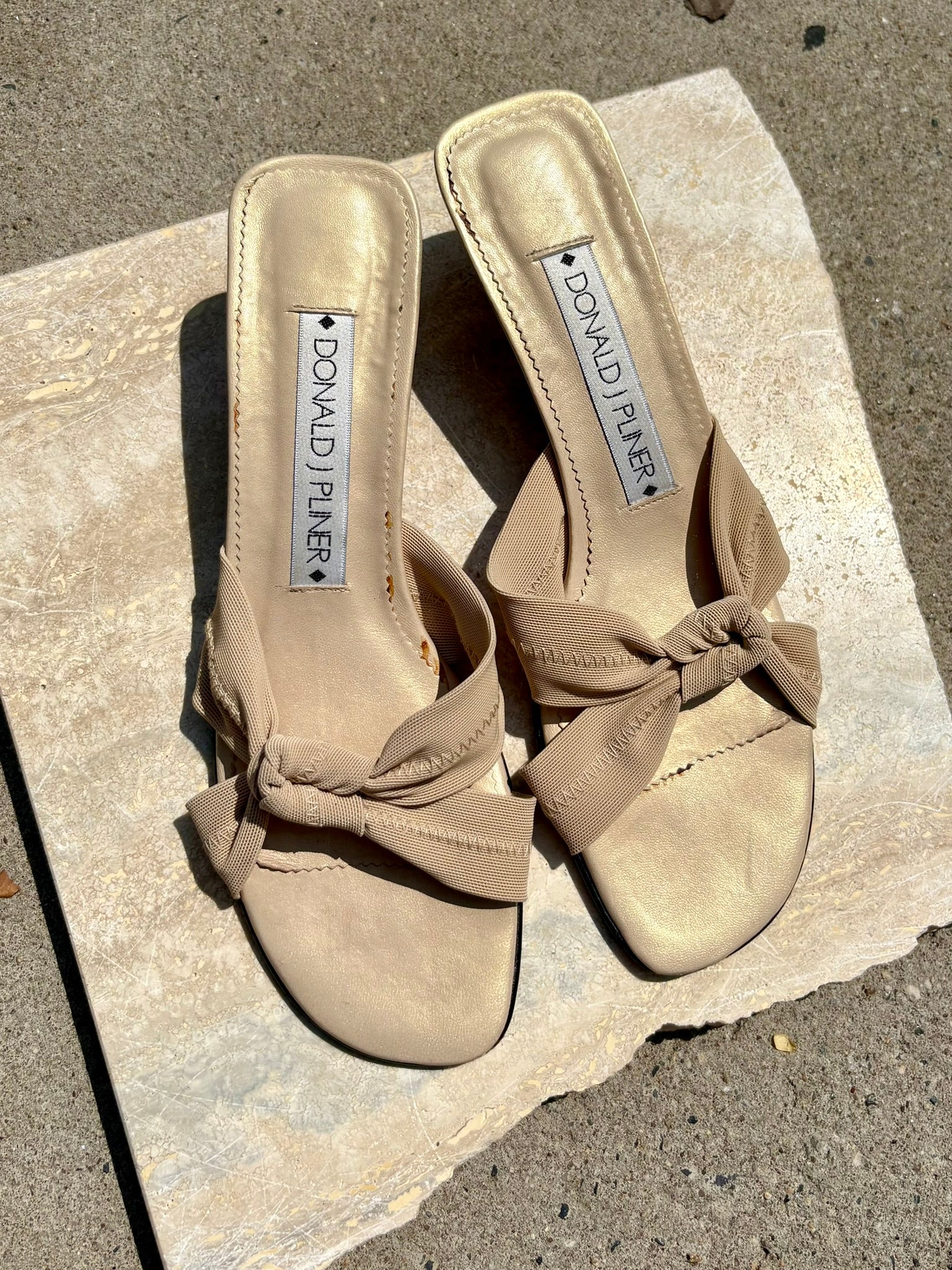 Donald Pliner Heels