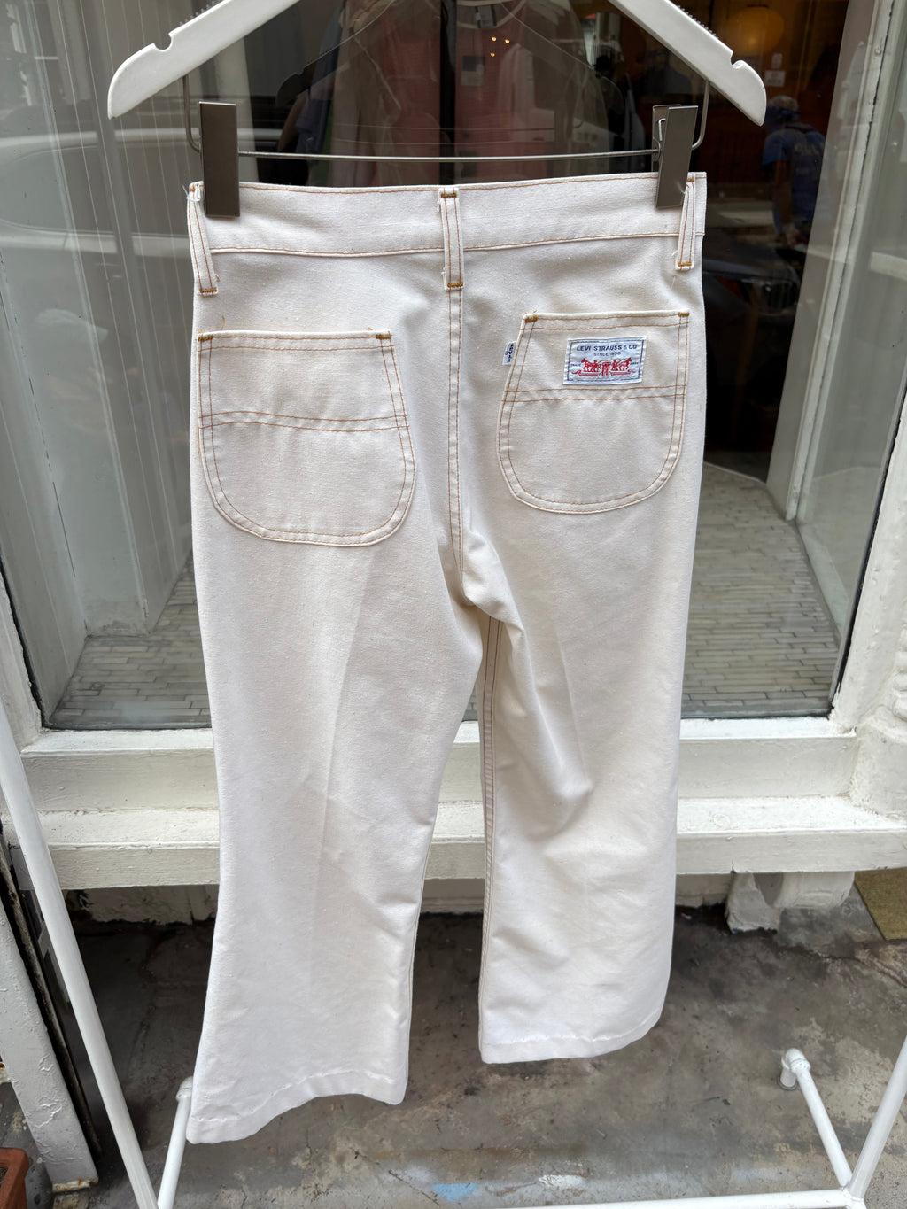 Levi's Cropped Jeans
