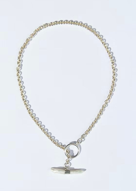 Pearl Toggle Silver Chain