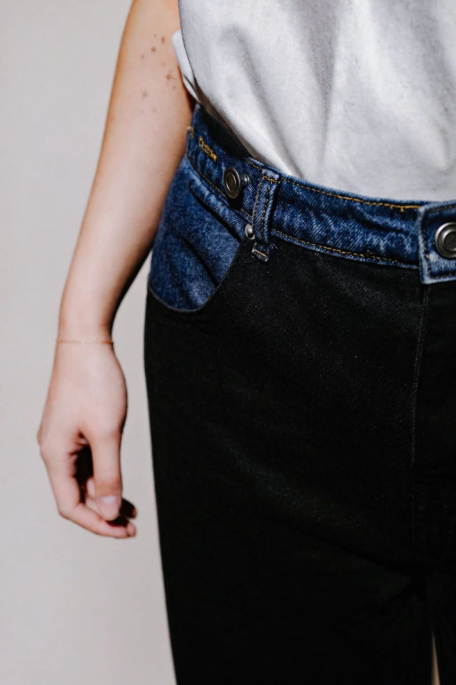 Ollie Denim in Dark Wash