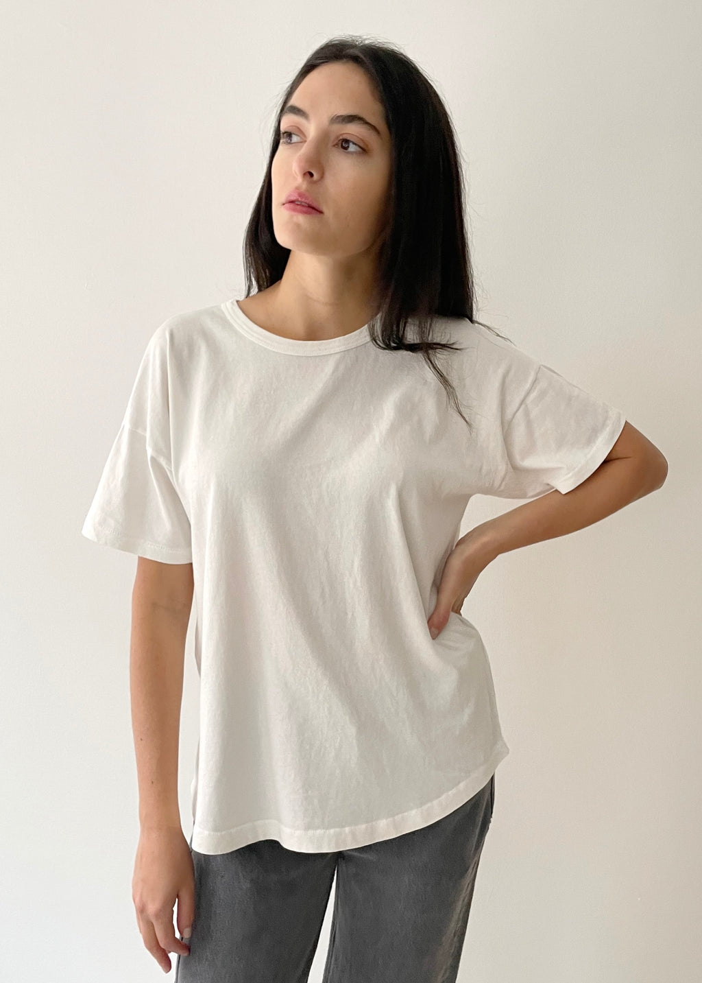 Her Tee